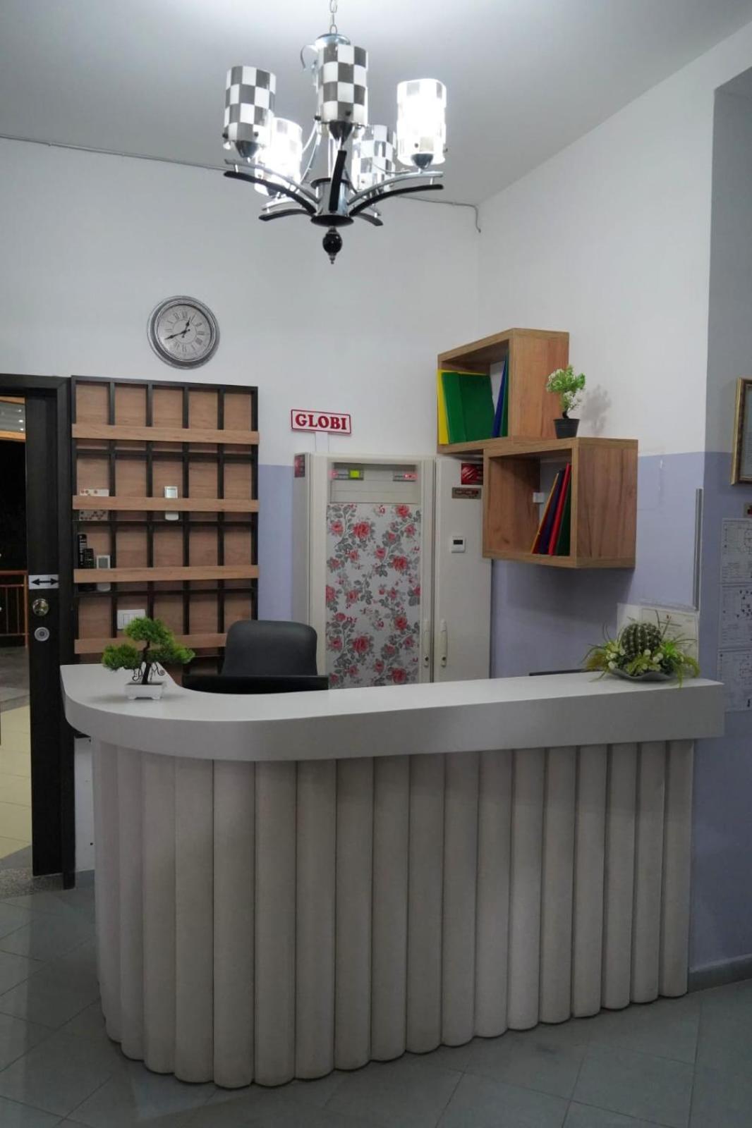 Hotel Restaurant Globi Велипойе Экстерьер фото